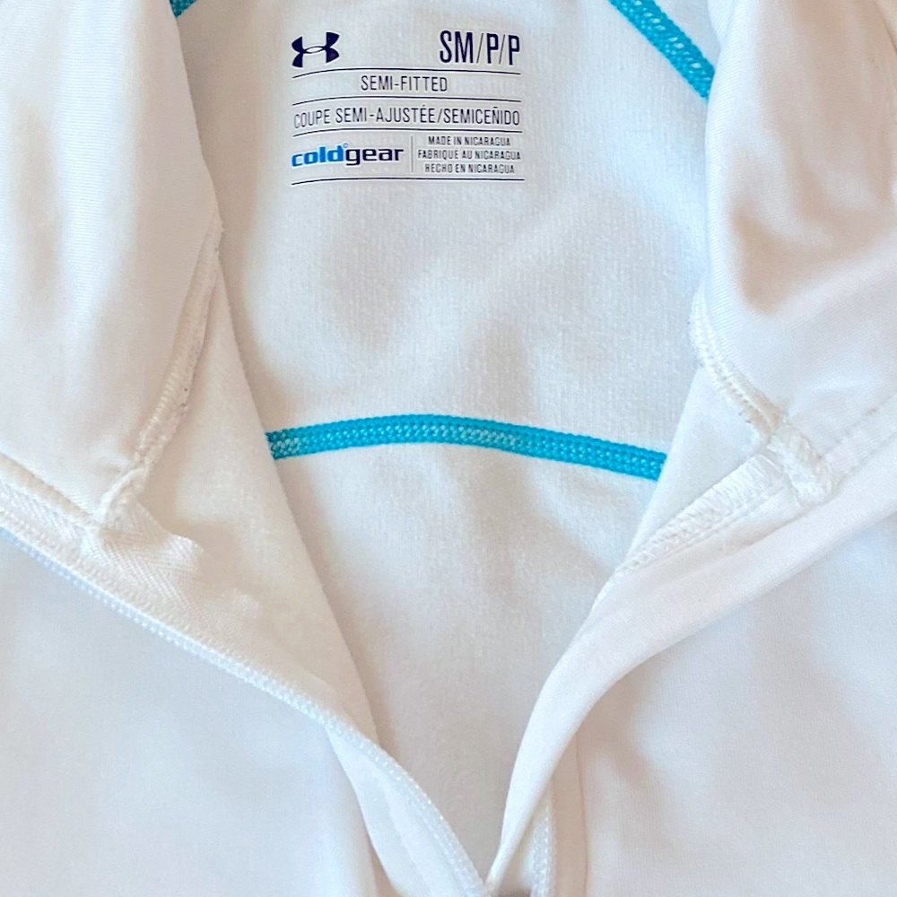 UNDER ARMOUR Half Zip Athletic Too - Picture 3 of 3